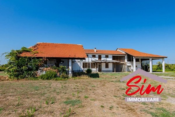 casa indipendente in vendita a Casalino in zona Orfengo