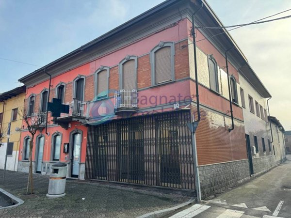 casa indipendente in vendita a Casalvolone