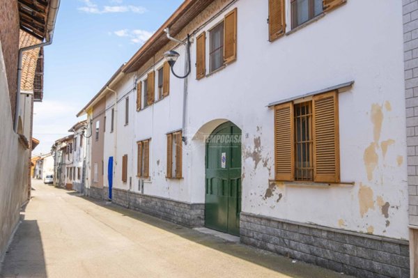 casa indipendente in vendita a Casalvolone