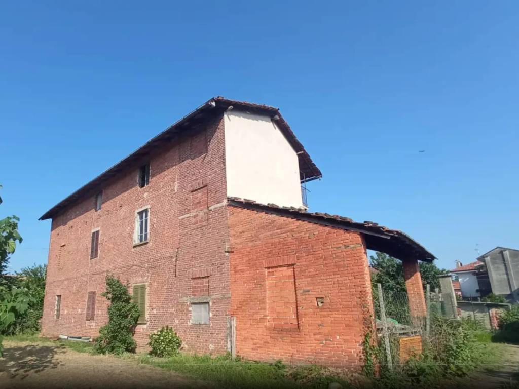 casa indipendente in vendita a Casalvolone