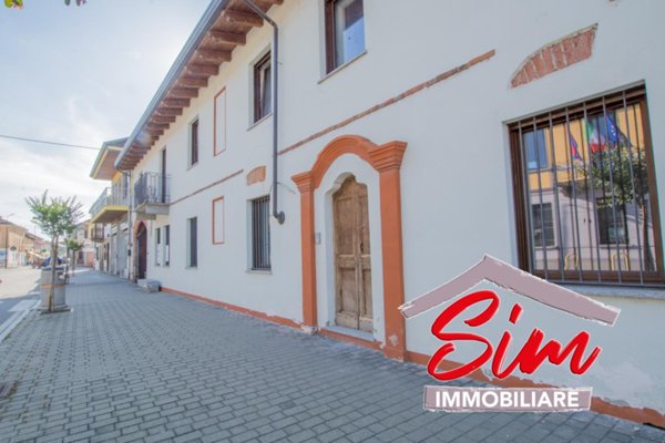 casa indipendente in vendita a Casalvolone