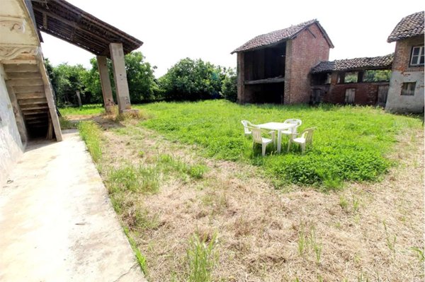 casa indipendente in vendita a Casalvolone