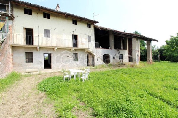 casa indipendente in vendita a Casalvolone