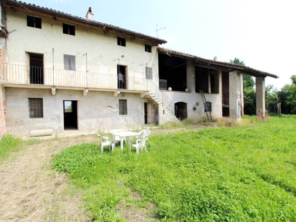 casa indipendente in vendita a Casalvolone