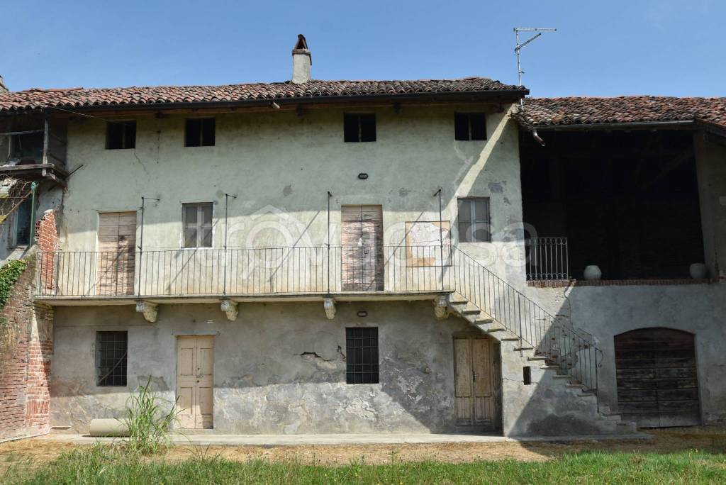 casa indipendente in vendita a Casalvolone