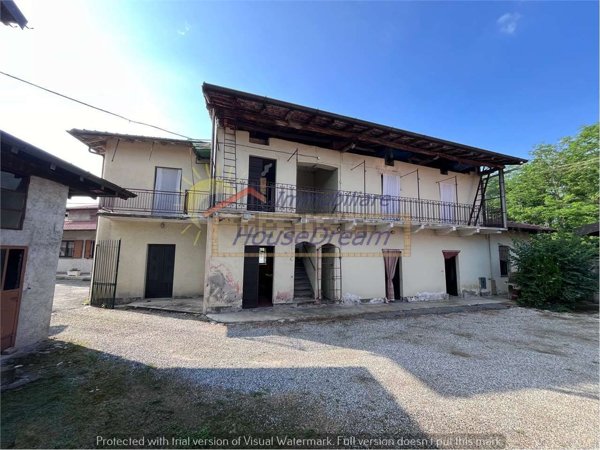appartamento in vendita a Castelletto sopra Ticino