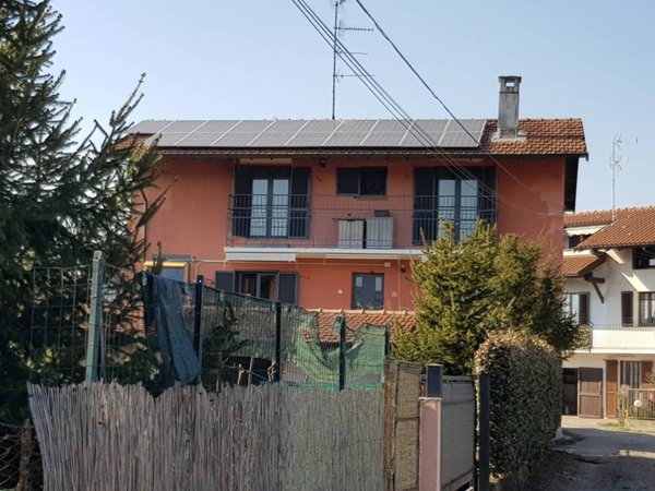 casa indipendente in vendita a Castelletto sopra Ticino