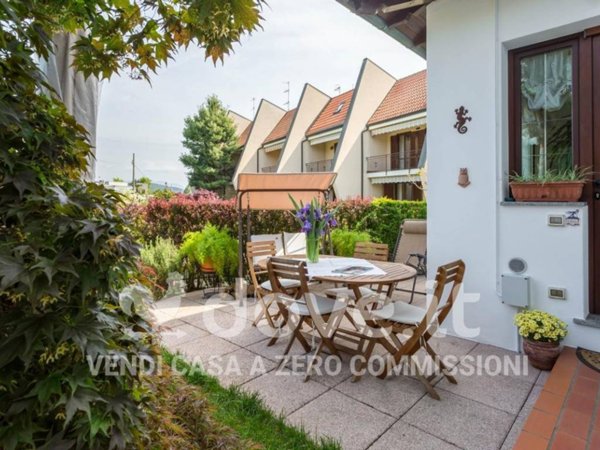 casa indipendente in vendita a Castelletto sopra Ticino