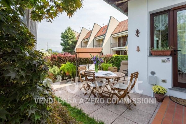 casa indipendente in vendita a Castelletto sopra Ticino