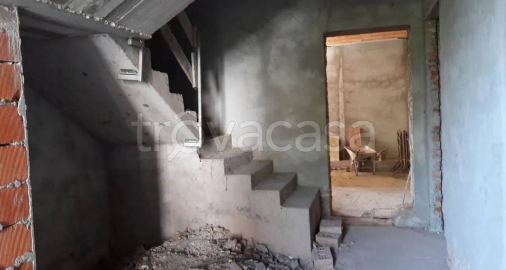 appartamento in vendita a Castelletto sopra Ticino