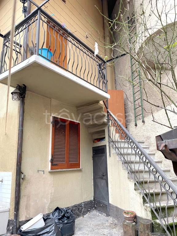 casa indipendente in vendita a Castelletto sopra Ticino