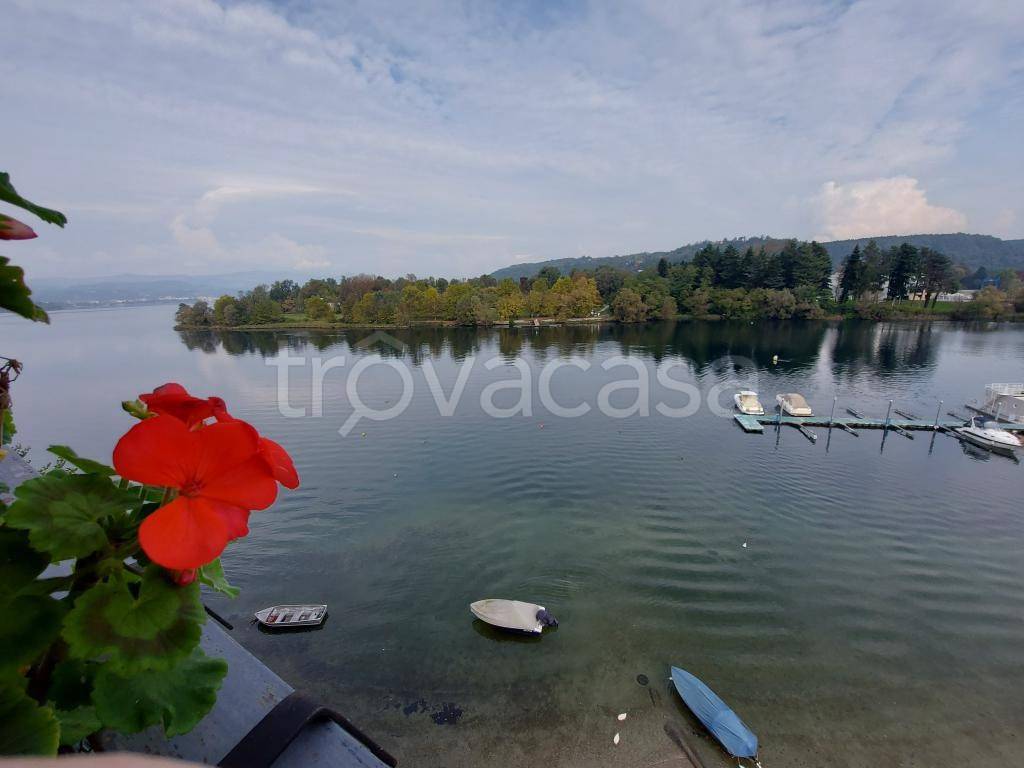 appartamento in vendita a Castelletto sopra Ticino