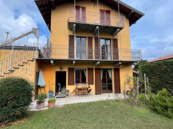 appartamento in vendita a Castelletto sopra Ticino