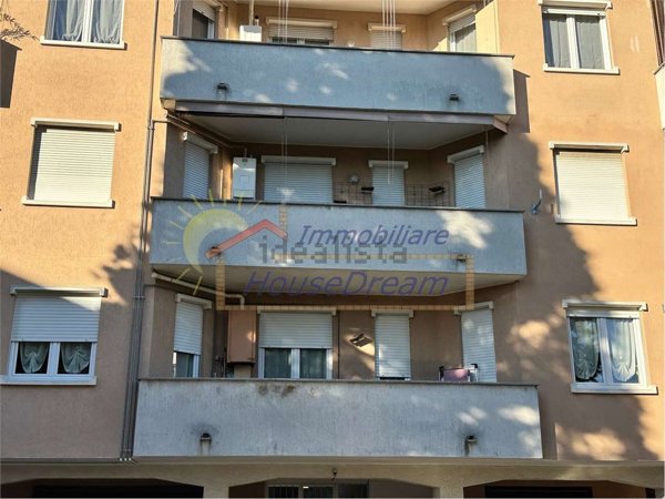 appartamento in vendita a Castelletto sopra Ticino