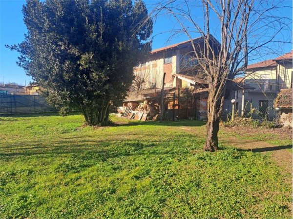casa indipendente in vendita a Castelletto sopra Ticino