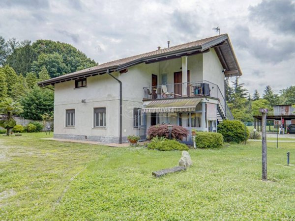 appartamento in vendita a Castelletto sopra Ticino