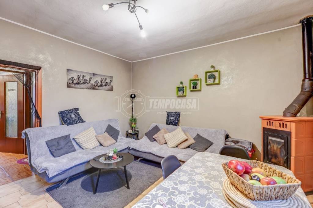 appartamento in vendita a Castelletto sopra Ticino