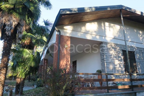 casa indipendente in vendita a Castelletto sopra Ticino