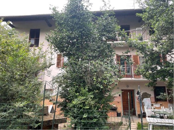 casale in vendita a Castelletto sopra Ticino