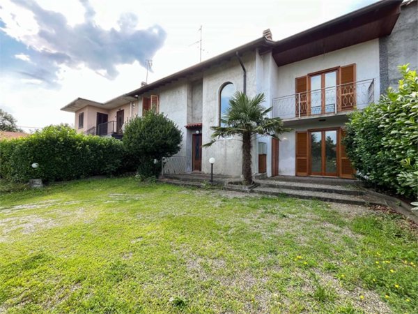 casa indipendente in vendita a Castelletto sopra Ticino