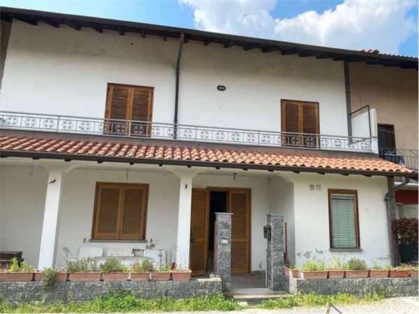 casa indipendente in vendita a Castelletto sopra Ticino