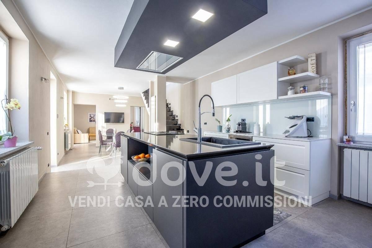 appartamento in vendita a Castelletto sopra Ticino