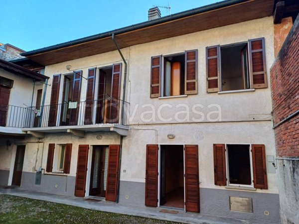 casa indipendente in vendita a Castelletto sopra Ticino