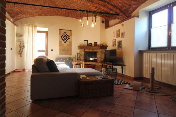 casa semindipendente in vendita a Castelletto sopra Ticino