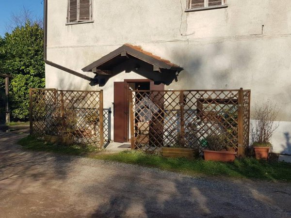 casa semindipendente in vendita a Castelletto sopra Ticino