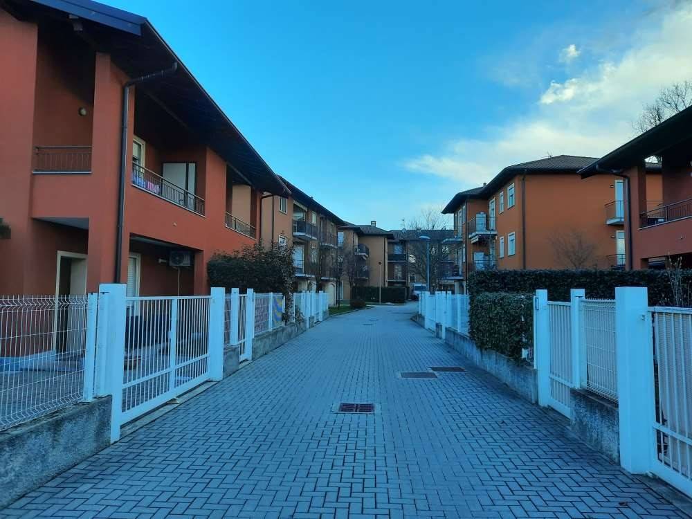 appartamento in vendita a Castelletto sopra Ticino in zona Beati