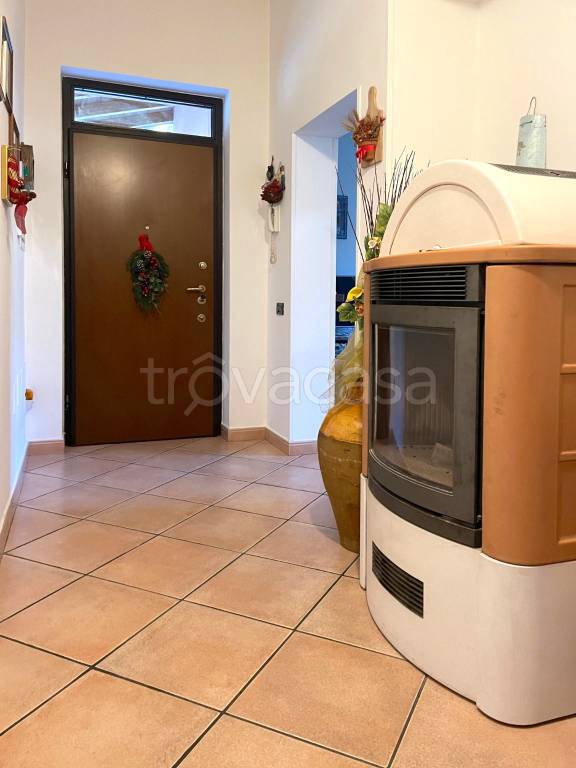 casa indipendente in vendita a Castelletto sopra Ticino