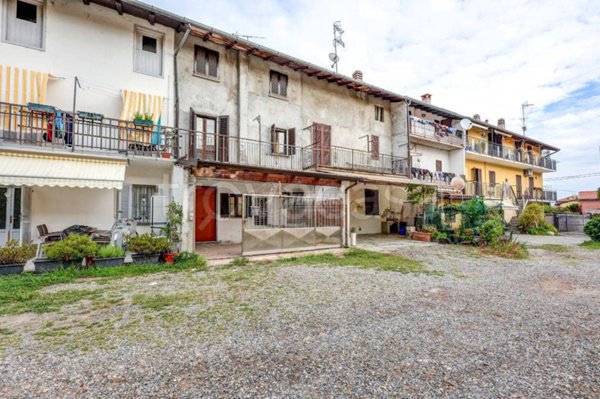 casa indipendente in vendita a Castelletto sopra Ticino
