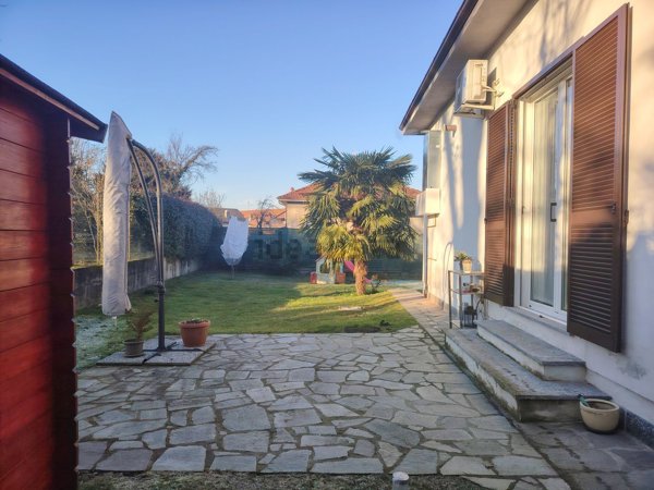 casa indipendente in vendita a Castelletto sopra Ticino