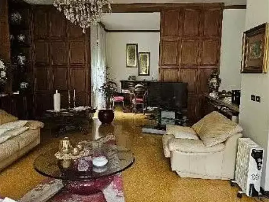casa indipendente in vendita a Castelletto sopra Ticino