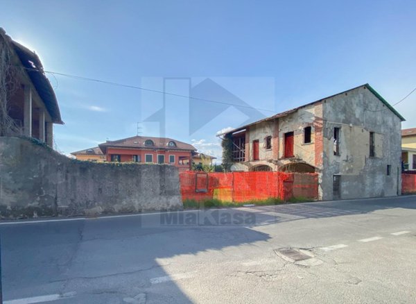 appartamento in vendita a Castelletto sopra Ticino