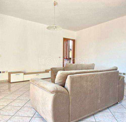 appartamento in vendita a Castelletto sopra Ticino