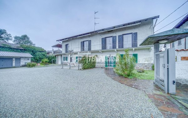 casa indipendente in vendita a Castelletto sopra Ticino