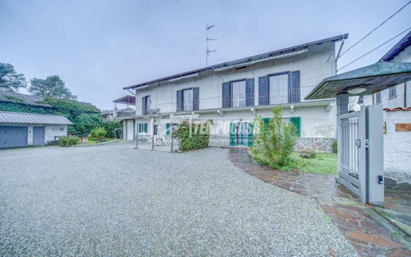 casa indipendente in vendita a Castelletto sopra Ticino