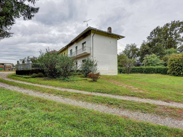 casa indipendente in vendita a Castelletto sopra Ticino