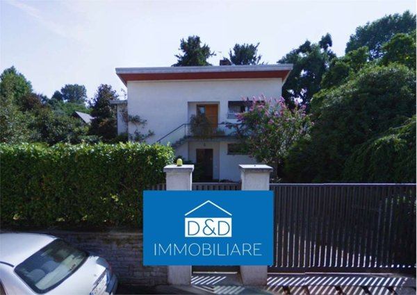 casa indipendente in vendita a Castelletto sopra Ticino