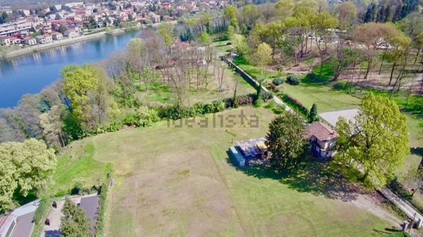 casa indipendente in vendita a Castelletto sopra Ticino