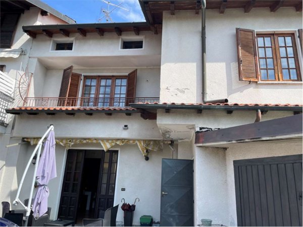 casa indipendente in vendita a Castelletto sopra Ticino