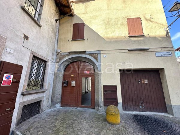 appartamento in vendita a Castelletto sopra Ticino