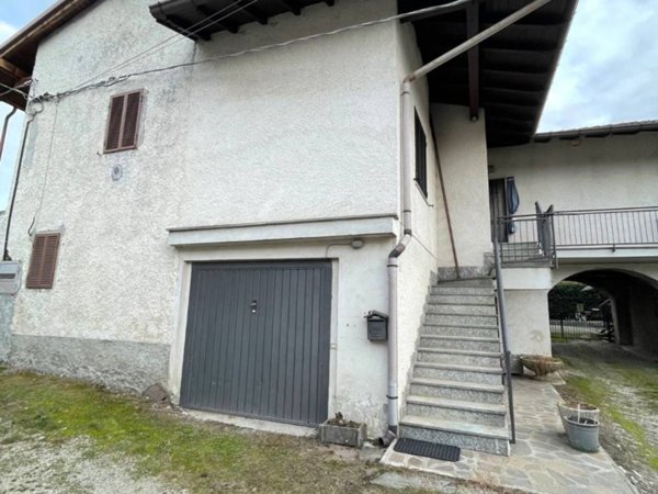 appartamento in vendita a Castelletto sopra Ticino