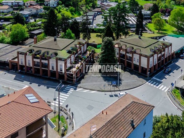 intera palazzina in vendita a Castelletto sopra Ticino
