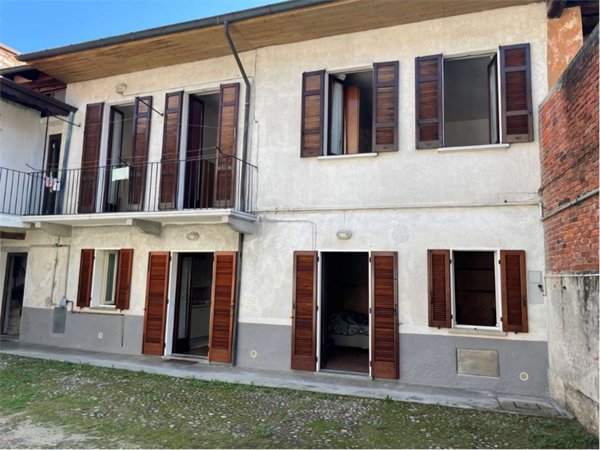 appartamento in vendita a Castelletto sopra Ticino