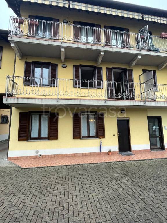 appartamento in vendita a Castelletto sopra Ticino