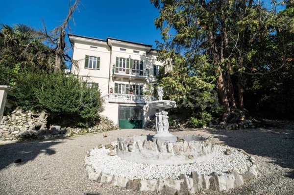 casa indipendente in vendita a Castelletto sopra Ticino