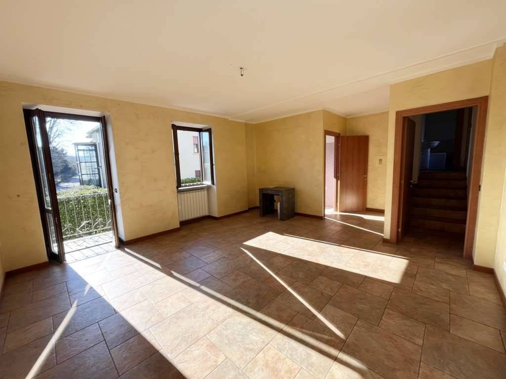 appartamento in vendita a Castelletto sopra Ticino
