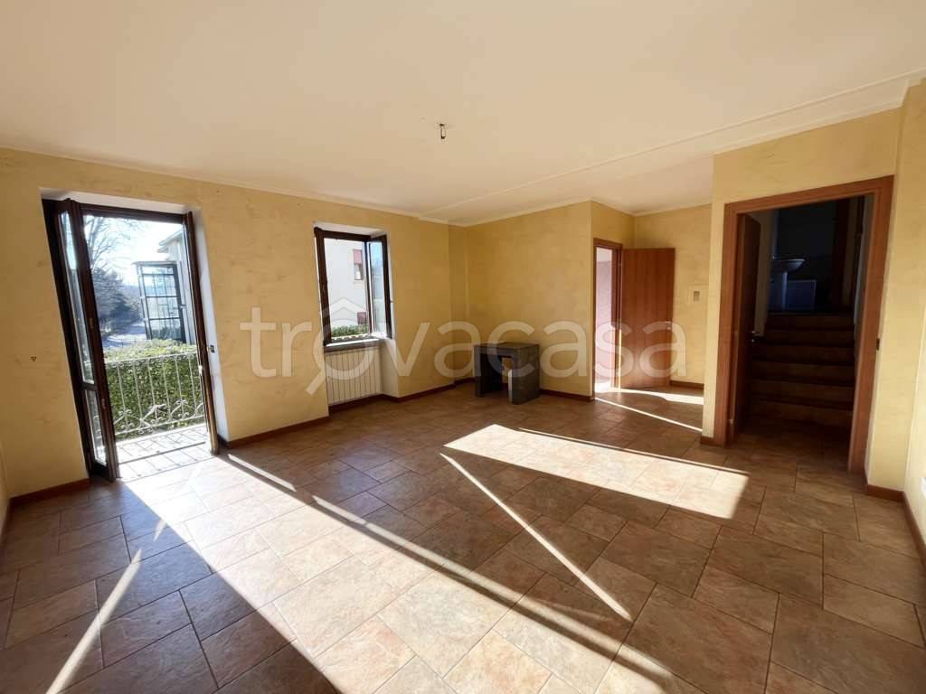 appartamento in vendita a Castelletto sopra Ticino